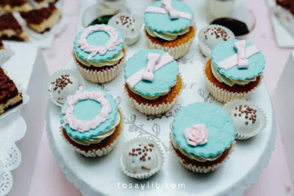 cupcakes at a wedding party