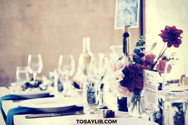 red flower dining table wedding banquet