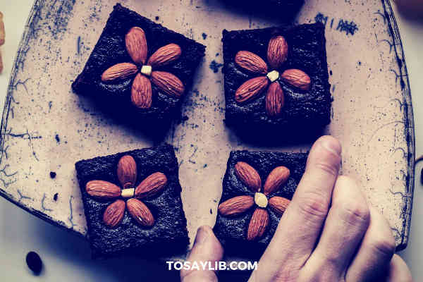 chocolate brownie almond