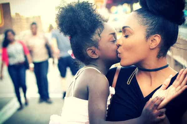 daughter-kissing-mom