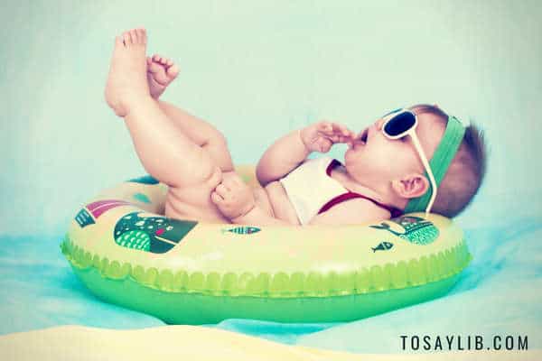 baby inflatable ring wear sunglasses