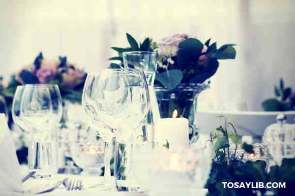 wedding banquet wine glasses