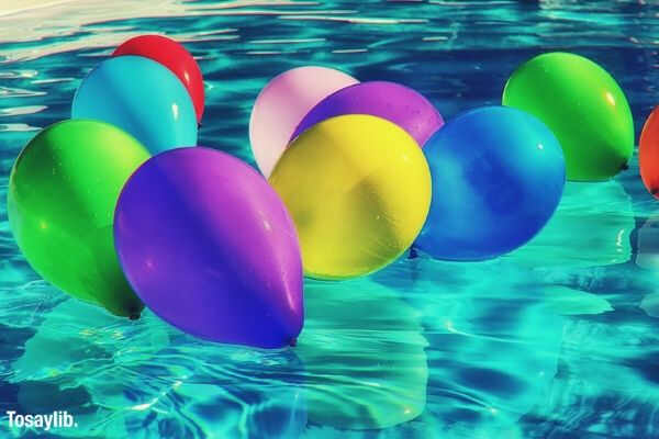 01 balloons colorful ballons color swimming pool