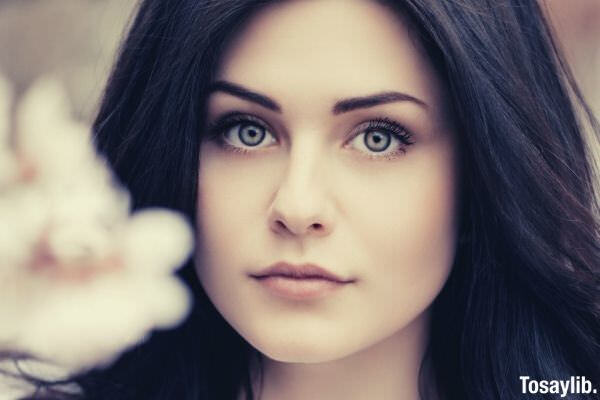 woman portrait shot beutiful petals