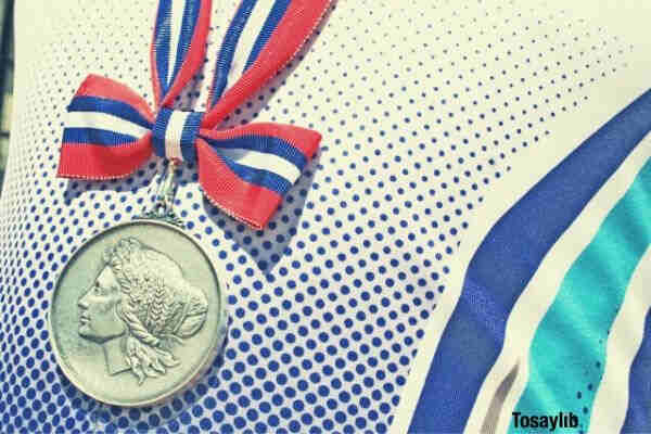medal honor athlete blue polka dots