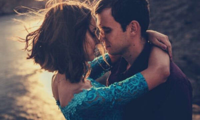 sunset-mountain-couple-love-summer-nose-to-nose