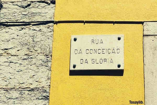 rua da conceicao da gloria signage