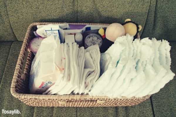 H3 04 baby care goods diaper baby wipes basket