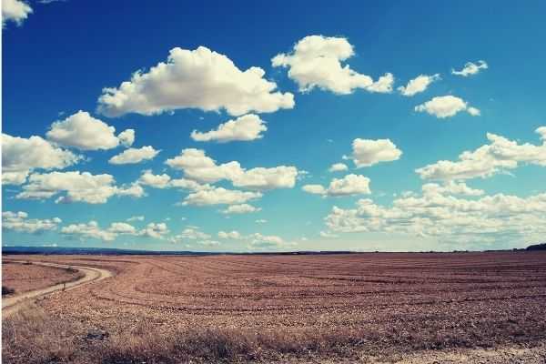 words-to-describe-sky-brown-field-and-blue-skies