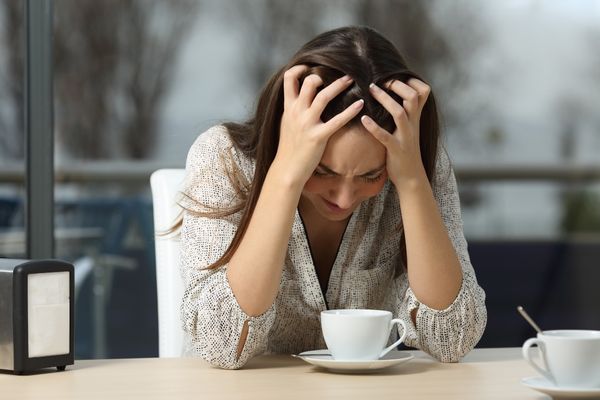 11 sad depressed woman alone lonely bar crying