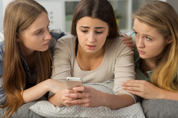 sad girl and teenage break up via text